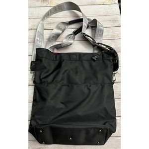 LIFETIME Gym Bag Drop Handles Detachable Adjustable Strap Interior Mat Tether